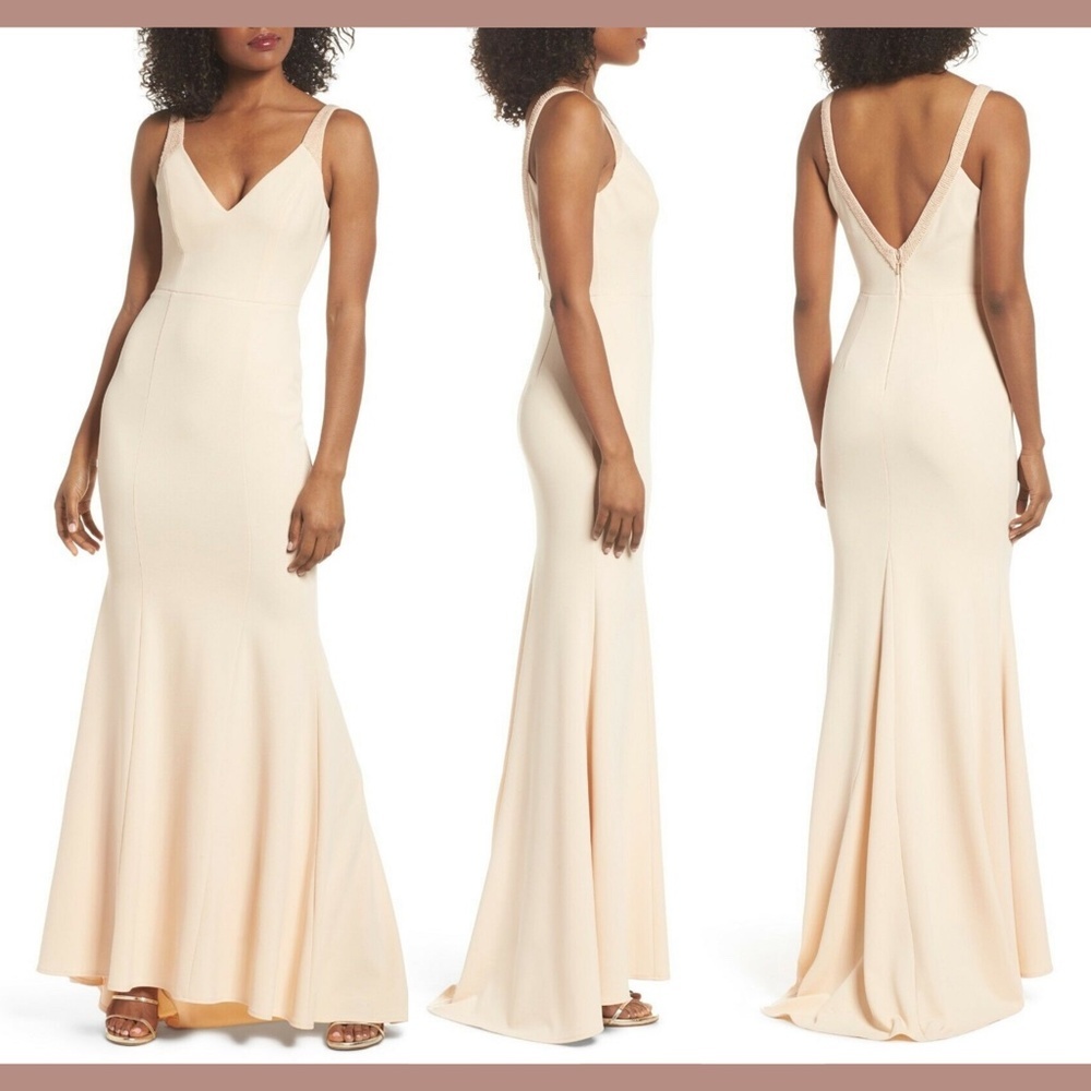 NWT $119 Lulus Embellished Strap Trumpet Gown in Blush [SZ‎ Medium ]